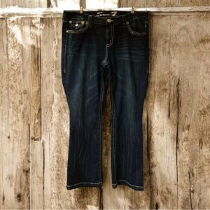 NWOT Seven7 Luxe Plus Size Embroidery Back Pocket Bootcut Jeans